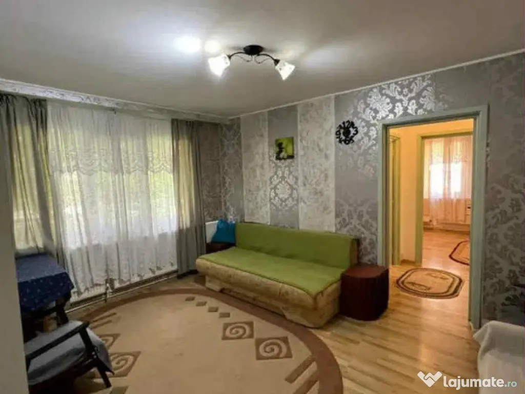 Apartament 2 camere, semidecomandat - zona Astra