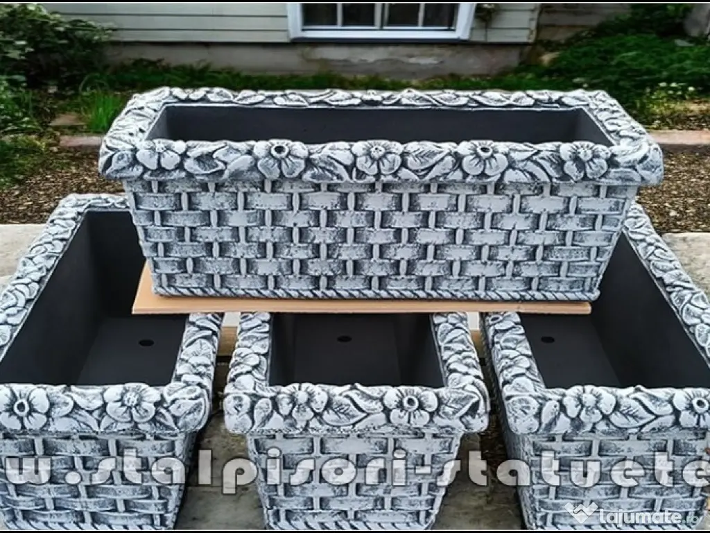 Jardinieră ornament flori, gri patinat, model J14. 