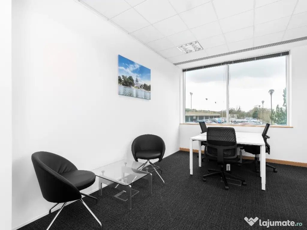 Găsiți spațiu de birou în Regus Central Business Plazapentru 3 persoan