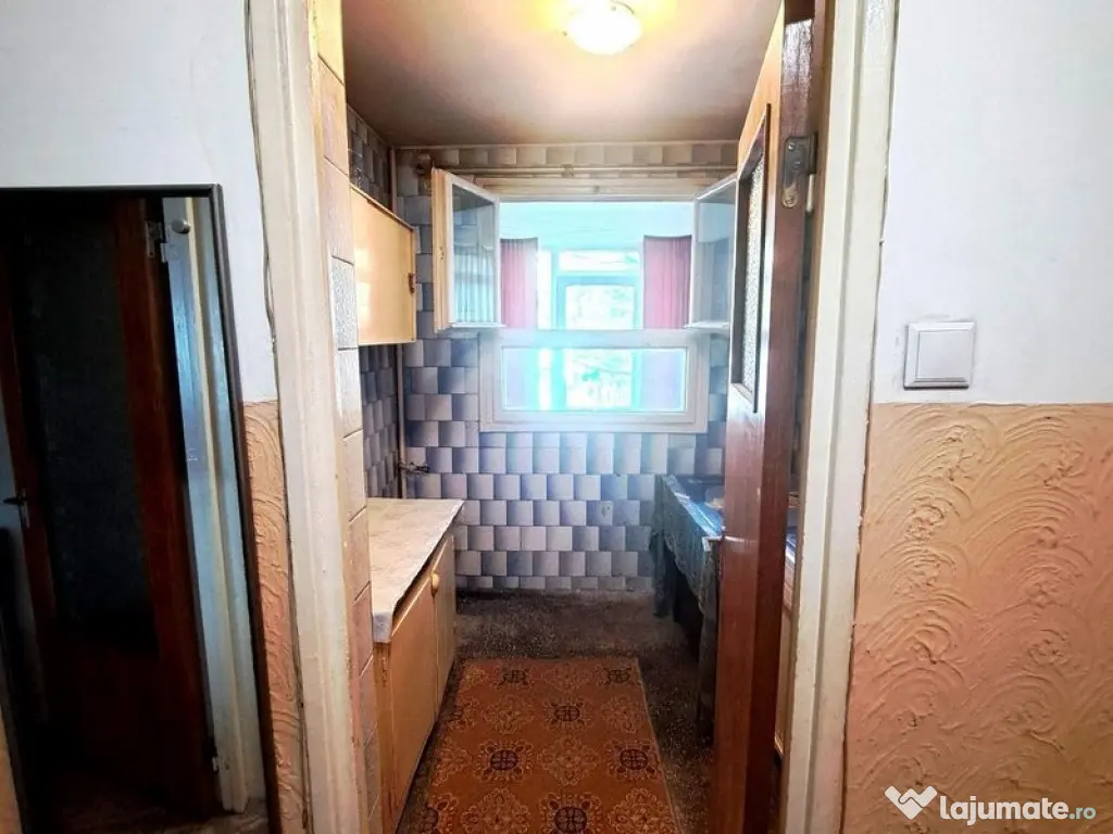 Apartament 3 camere, Titan.