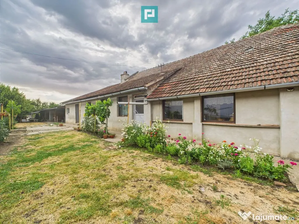 Casă mobilată si utilată – Iecea Mare