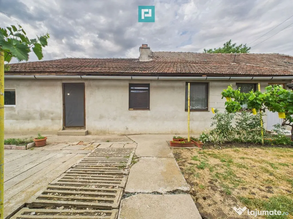 Casă mobilată si utilată – Iecea Mare