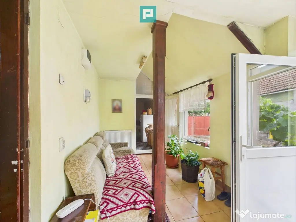 Casă mobilată si utilată – Iecea Mare