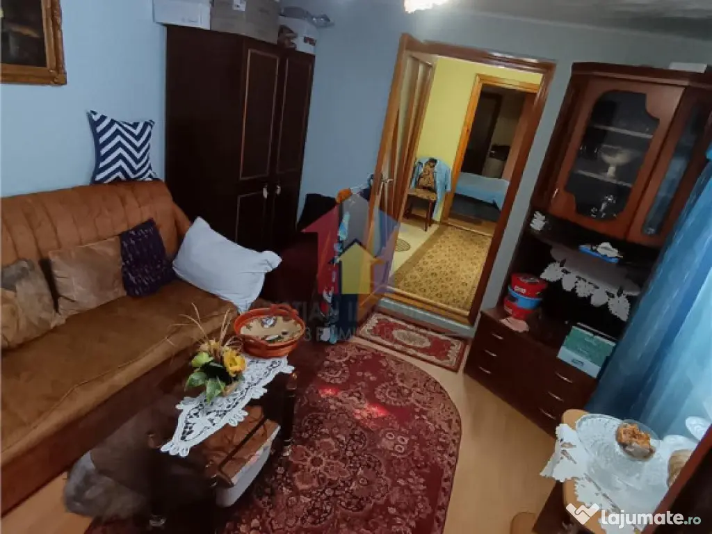 Casa 5 camere, teren 182 mp, Islaz-Plantelor 