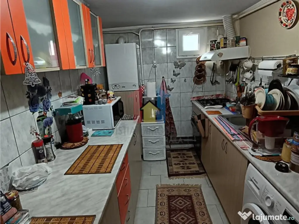 Casa 5 camere, teren 182 mp, Islaz-Plantelor 