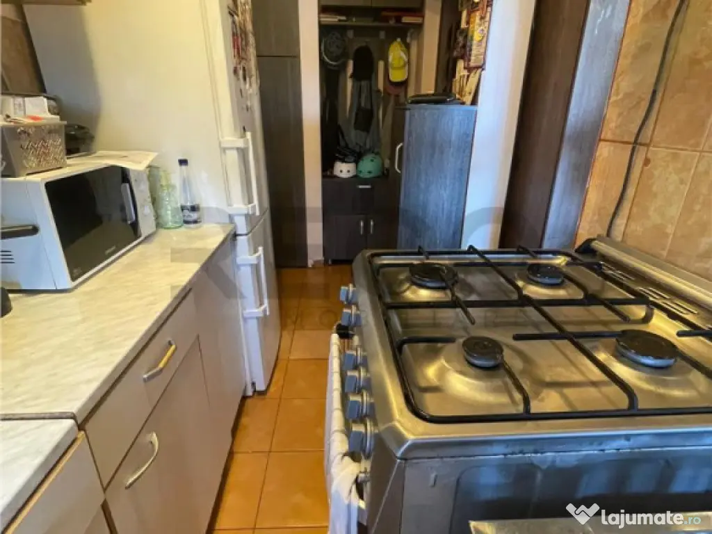 RECO Apartament de 3 camere la pret de 2 camere zona Rogeri 