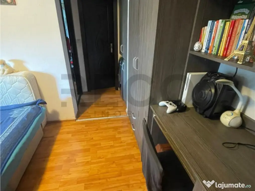 RECO Apartament de 3 camere la pret de 2 camere zona Rogeri 