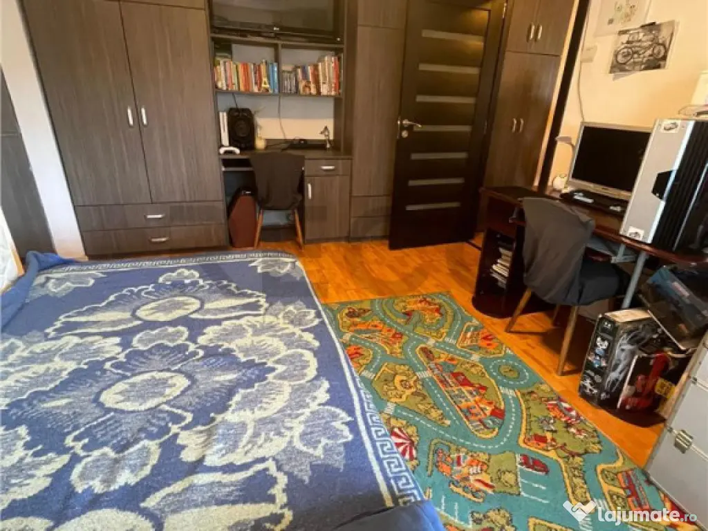 RECO Apartament de 3 camere la pret de 2 camere zona Rogeri 