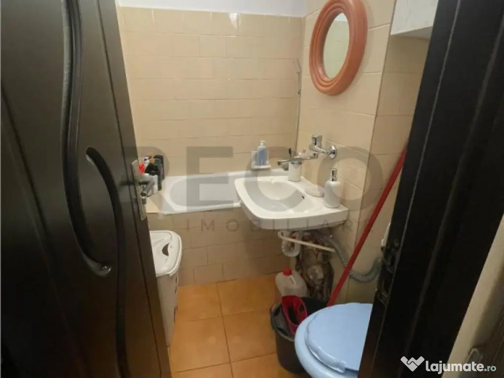 RECO Apartament de 3 camere la pret de 2 camere zona Rogeri 
