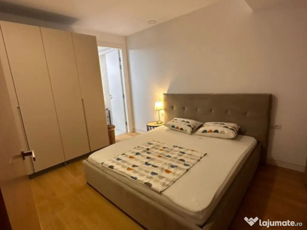 3 camere, 2 băi, vedere la mare – complet mobilat – Vogh Olimp 