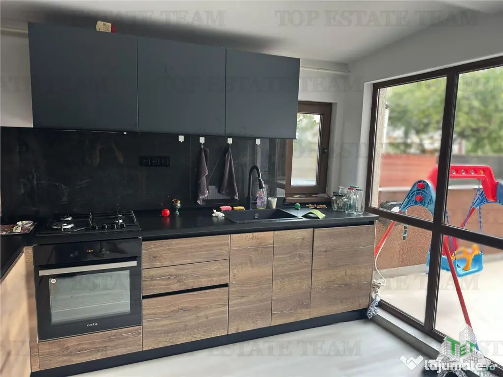 PLATA IN RATE - Apartament 3 camere cu terasa de in zona Pa 