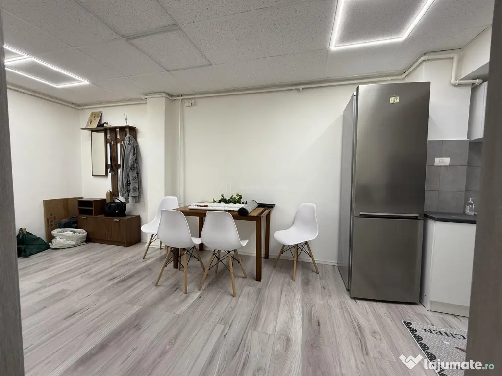 Basarabia-Chisinau-Strada Herta,3 camere decomandat