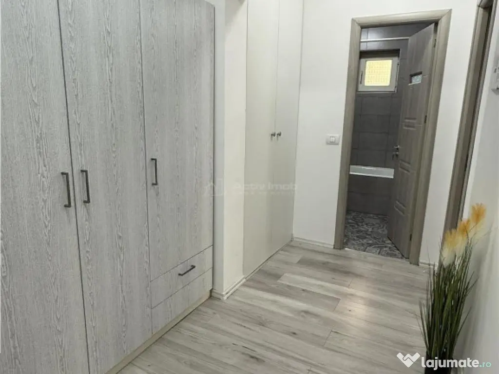 Basarabia-Chisinau-Strada Herta,3 camere decomandat