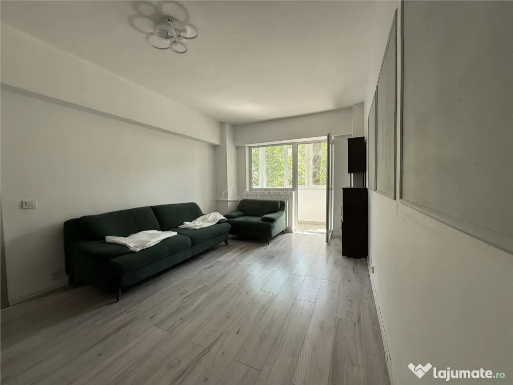 Basarabia-Chisinau-Strada Herta,3 camere decomandat