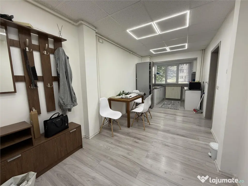 Basarabia-Chisinau-Strada Herta,3 camere decomandat