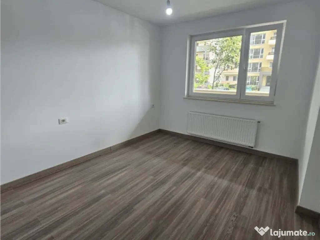 Spatiu Comercial 85mp URBAN PLAZA 