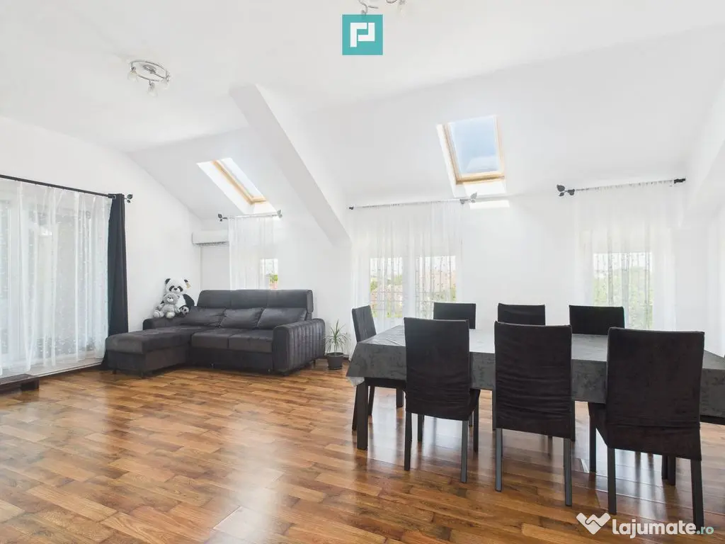 Apartament deosebit cu 3 camere , zona Fratelia 