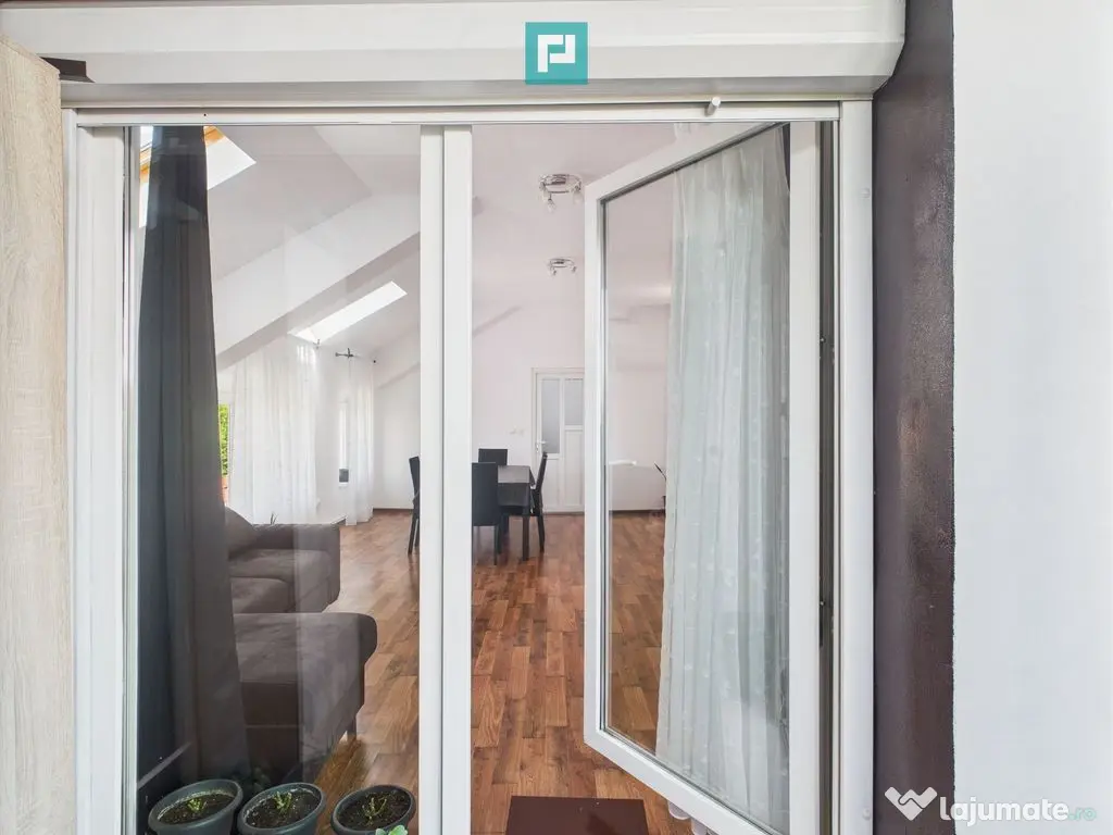 Apartament deosebit cu 3 camere , zona Fratelia 