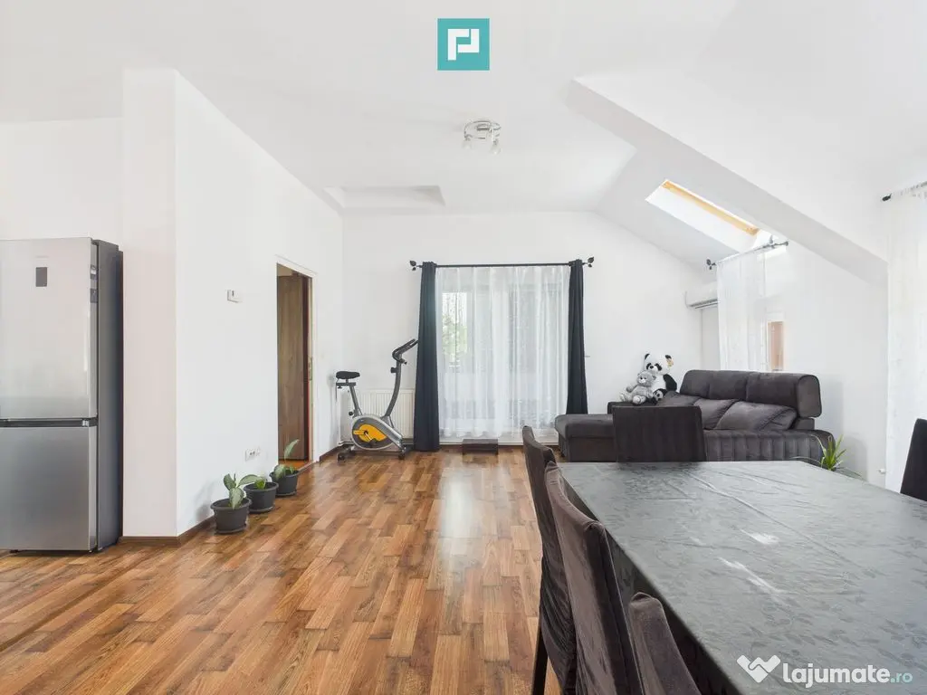 Apartament deosebit cu 3 camere , zona Fratelia 