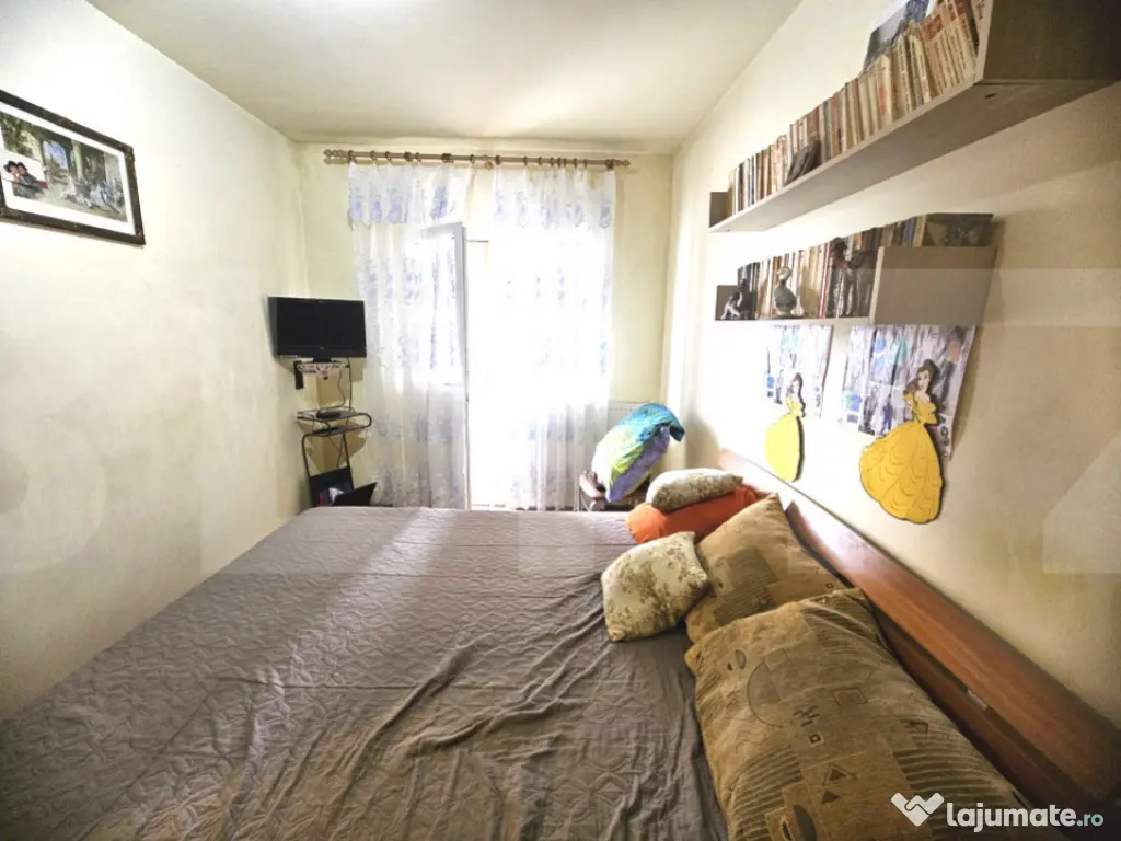 Apartament 3 camere decomandat 66 mp + 2 balcoane 95.000€