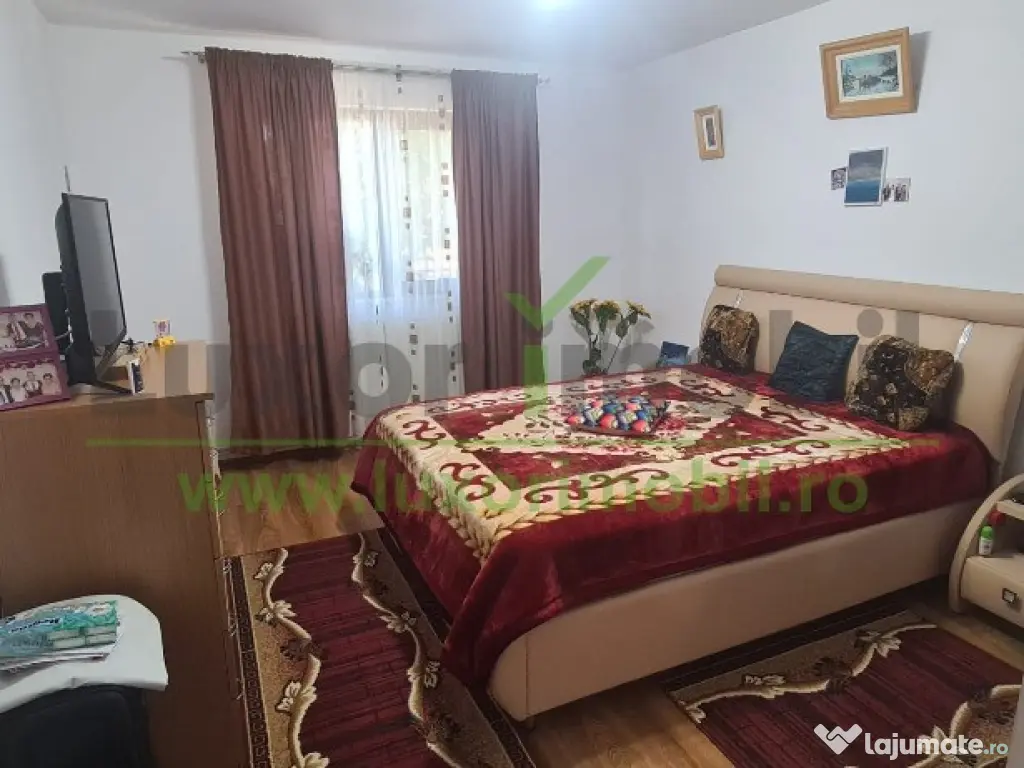 Casă solidă la șosea – Voinesti, Iași | 3 camere | 684 mp teren | gaz, 