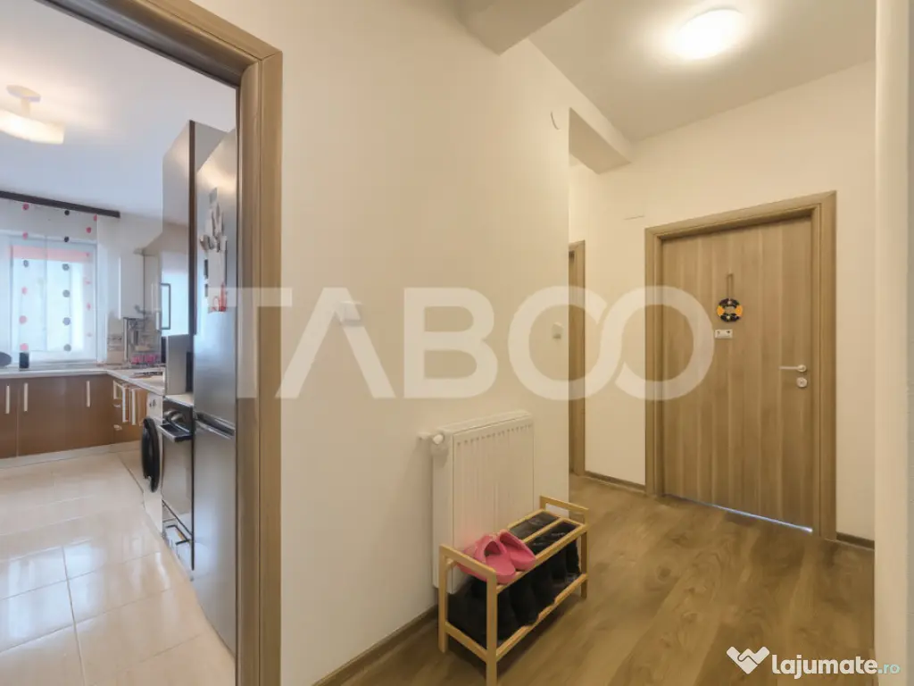 Apartament de vanzare 3 camere 2 bai etaj 1 zona Brana Selim