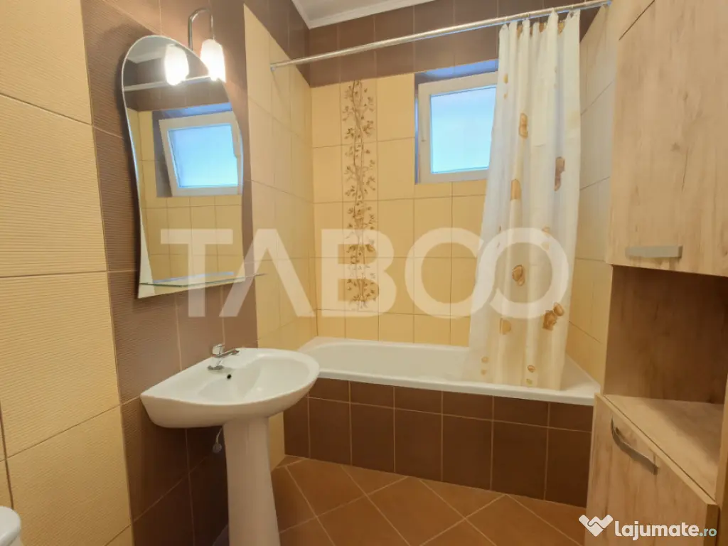 Apartament de vanzare 3 camere 2 bai etaj 1 zona Brana Selim