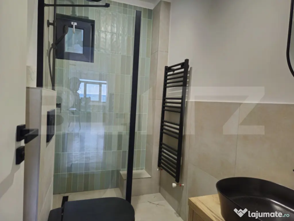 Apartament ULTRAFINISAT cu 4 camere, 110 mp, în zona Spital