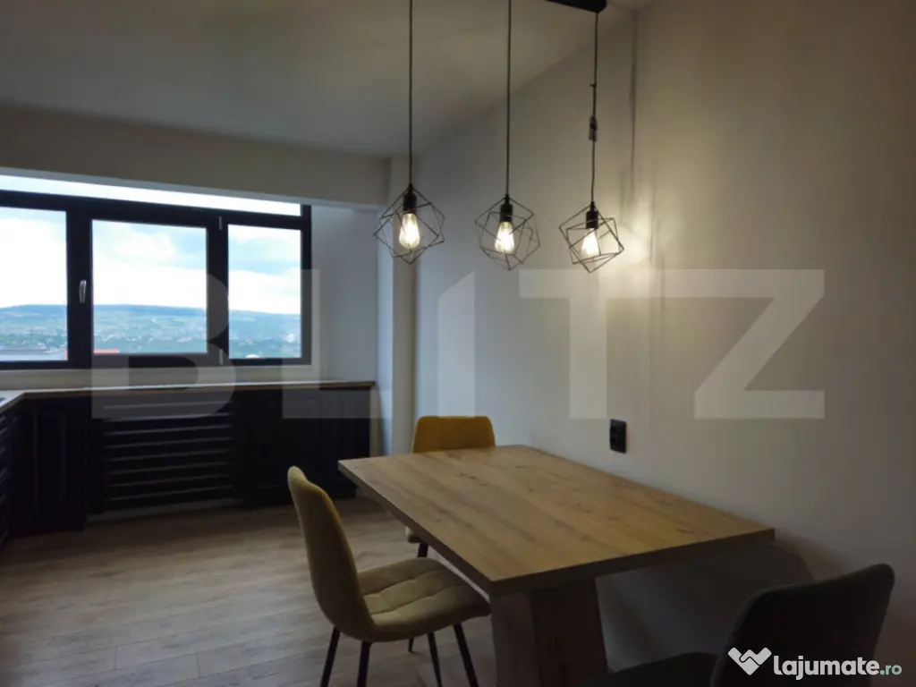 Apartament ULTRAFINISAT cu 4 camere, 110 mp, în zona Spital
