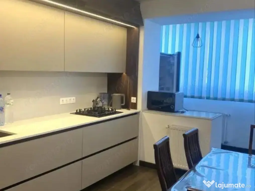 Garsoniera in zona Izvor