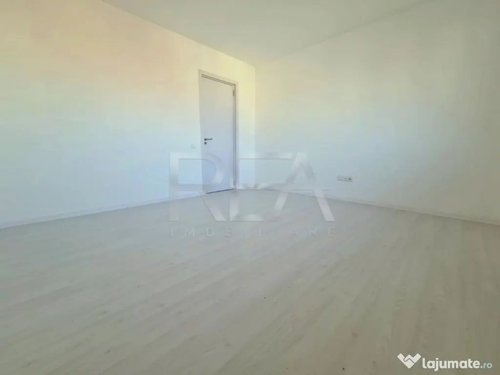 Apartament cu 4 camere în zona Trapezului 