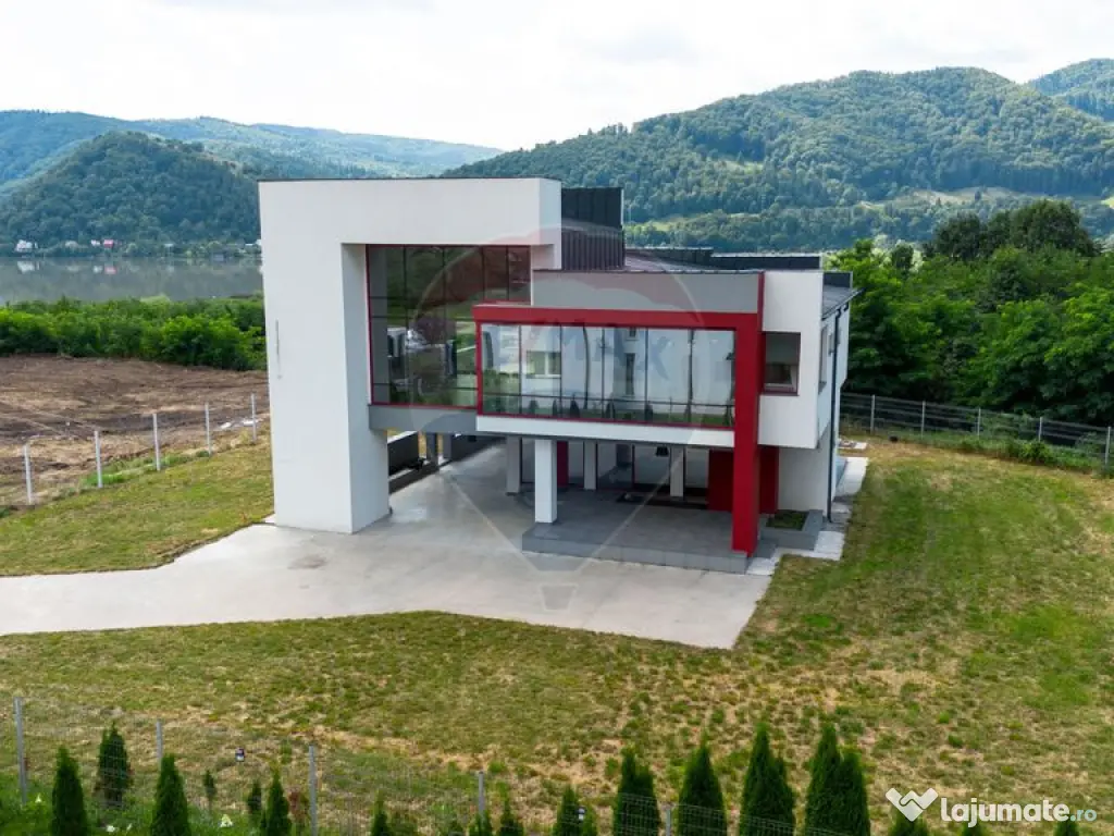 Casa de vanzare - Zona Ursulet Piatra Neamt