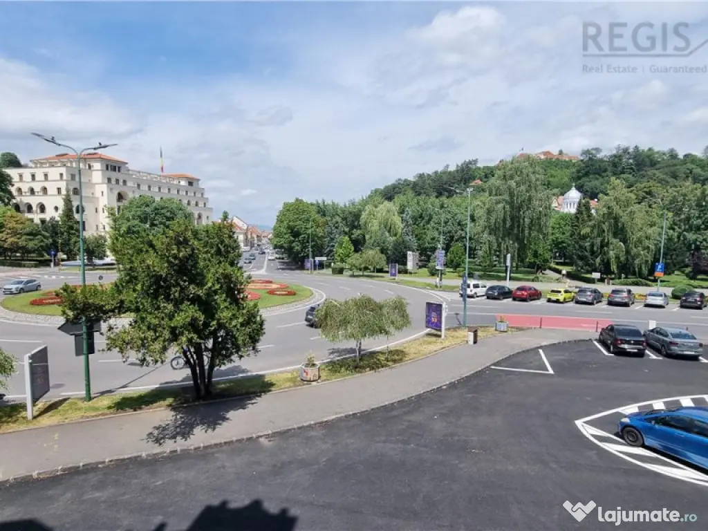 Apartament clasic de doua camere zona Centrul Istoric 