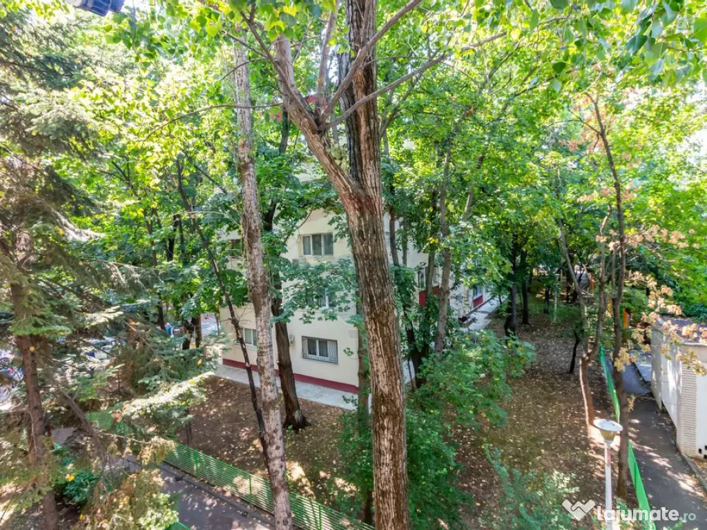 Apartament cu 3 camere de vânzare/Brancoveanu/ 