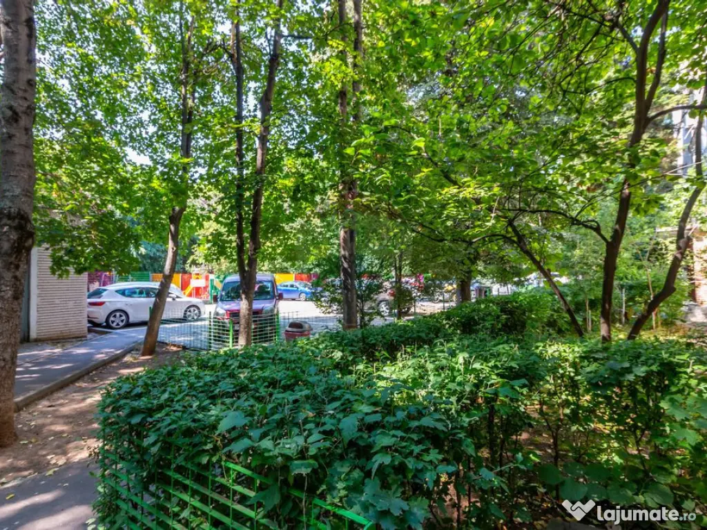 Apartament cu 3 camere de vânzare/Brancoveanu/ 