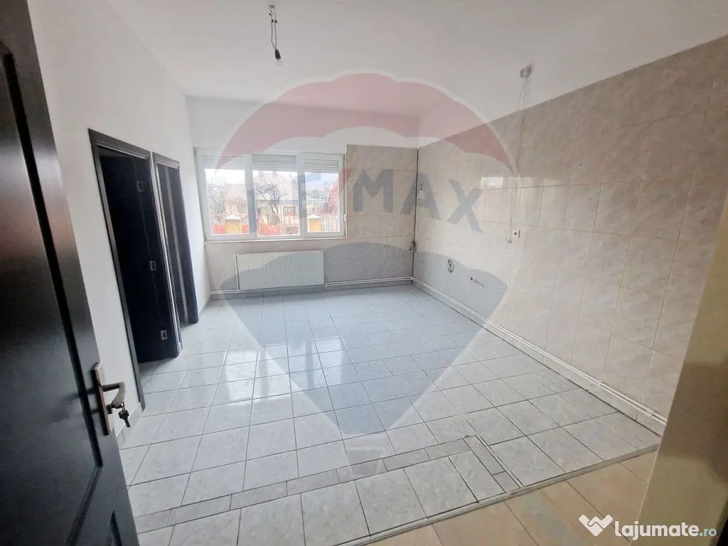 Vilă spațioasă de închiriat – 1 Mai, Piatra Neamț 