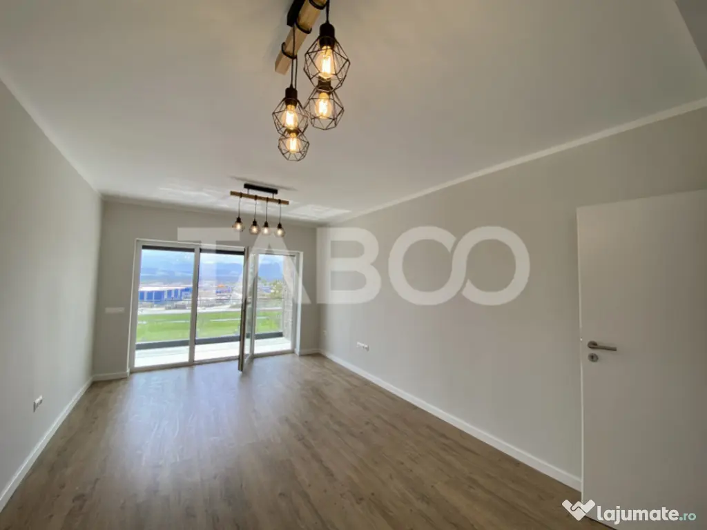 Apartament spatios cu 3 camere 2 bai si terasa de 15 mp - CO