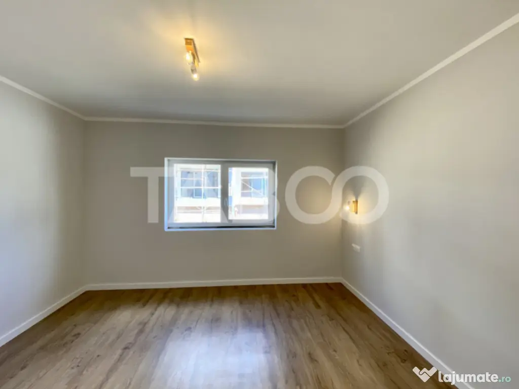 Apartament spatios cu 3 camere 2 bai si terasa de 15 mp - CO