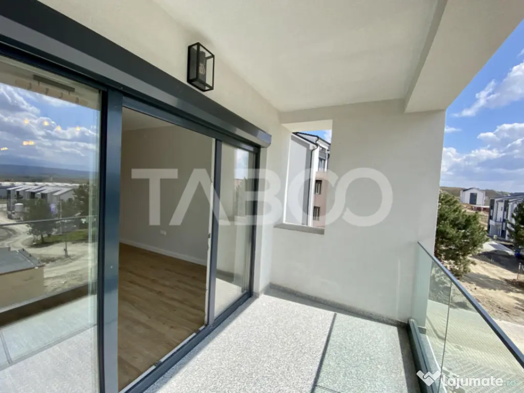 Apartament spatios cu 3 camere 2 bai si terasa de 15 mp - CO