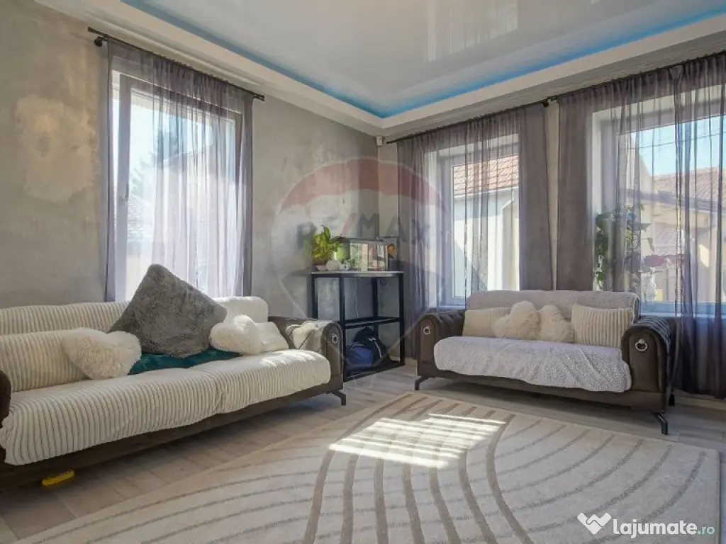 Casă / Vilă Săsească cu 6 camere de vânzare in Vulca... 