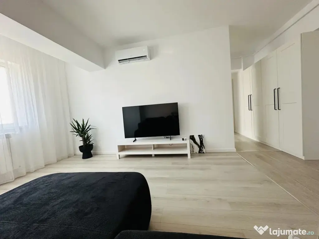 Apartament luxos la prima închiriere