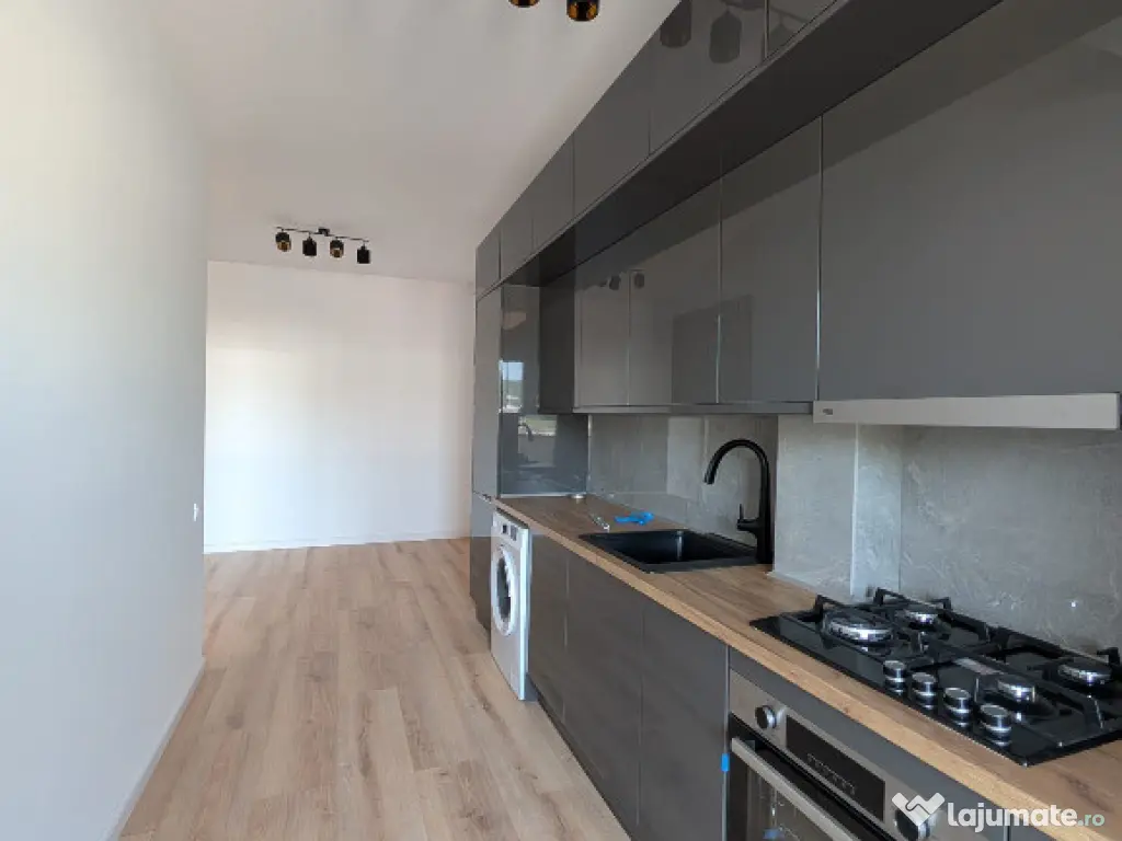 Apartament cu 3 camere