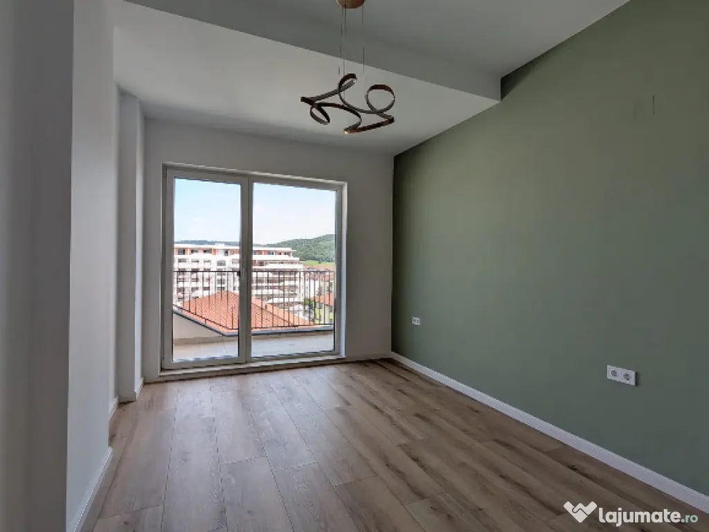 Apartament cu 3 camere