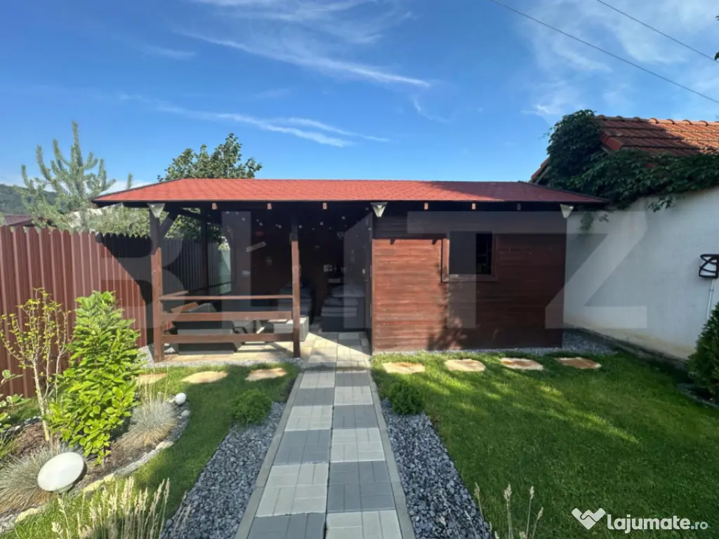 Casa moderna cu terasa, foisor, gradina 500mp
