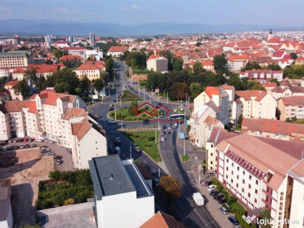 Cladire 1800 mp 82 loc.parcare,ultracentral, Sibiu,comision