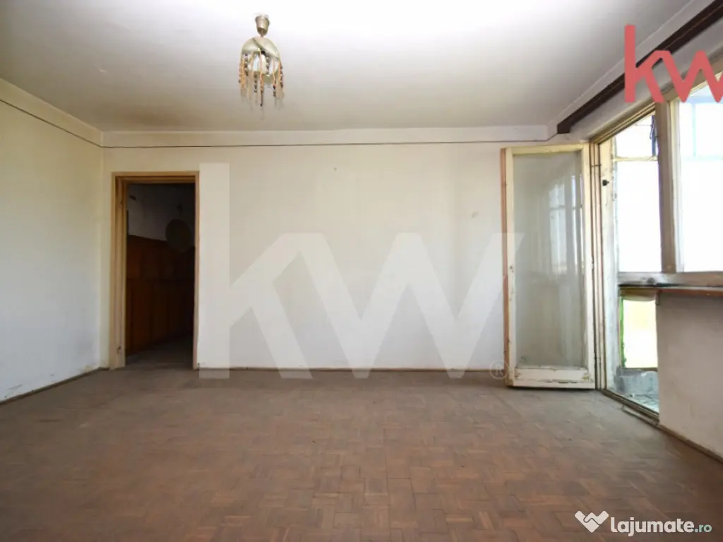 Apartament 2 camere semidecomandat, pret de garsoniera ! 