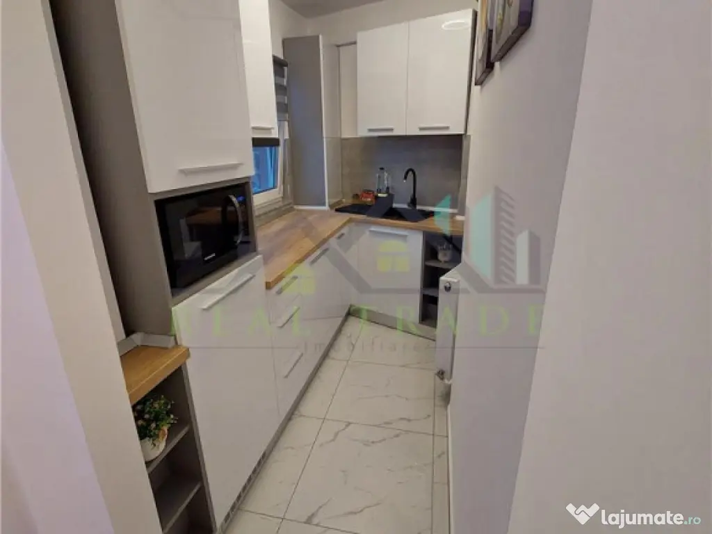 Garsoniera decomandata Astra-Zorilor