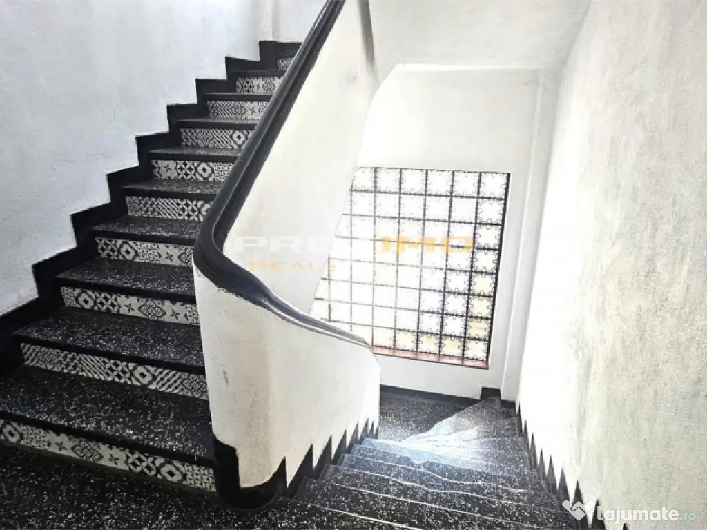 Ultracentral, Apartament - Birou de inchiriat 6 camere, su.1 