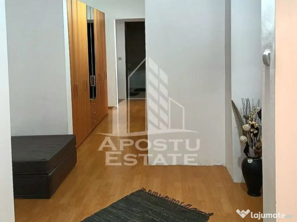 Apartament 3 camere Micalaca 82 mp