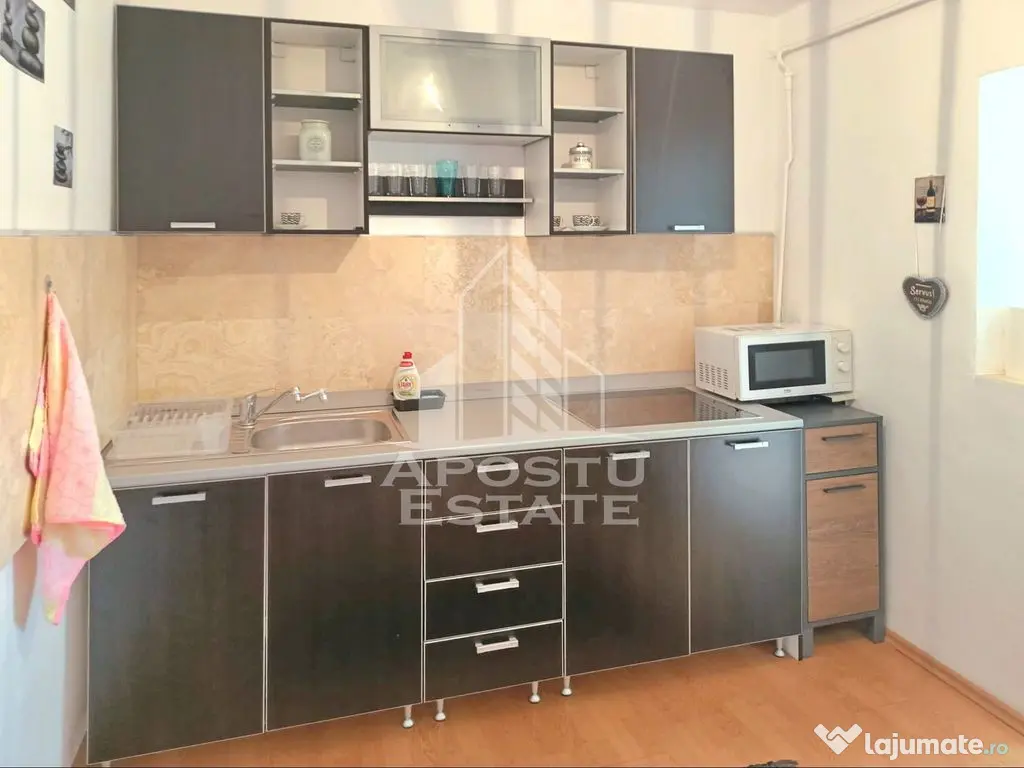Apartament 3 camere Micalaca 82 mp